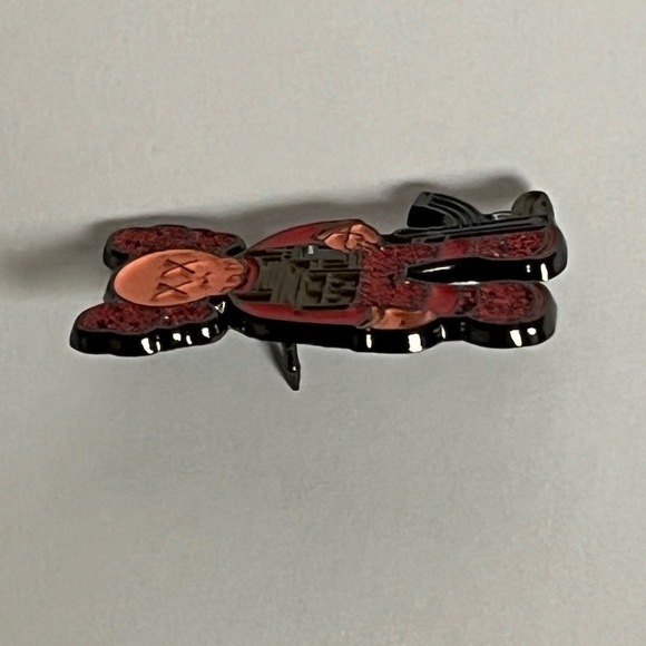 Kaws Glitter Gun Enamel Pin Hat Red Pins Hats Hatpin New Era Cap Brooch  Bag - Picture 4 of 8